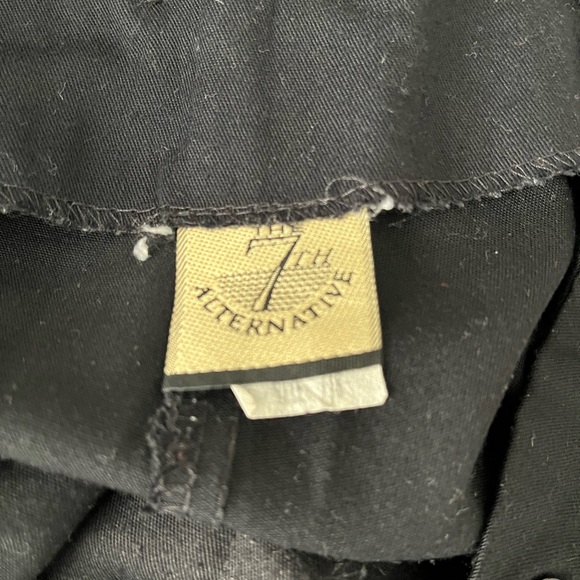 7th Alternative Vintage Black Loose Fit Pleated Slacks - Picture 6 of 7